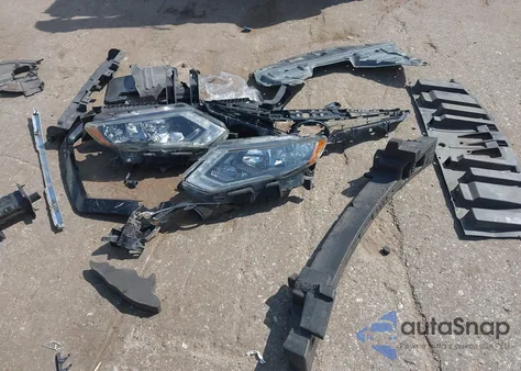 2018 Nissan Rogue Sv z USA, uszkodzony, nr VIN 5N1AT2MV1JC742464